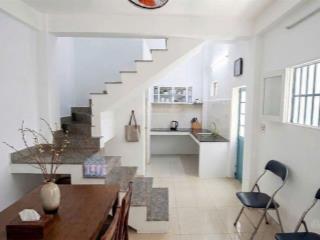 Cho thuê nhà 3 tầng kiệt hoàng hoa thám, thanh khê, đà nẵng giá 7tr/ tháng.  my 0935 872 ***.