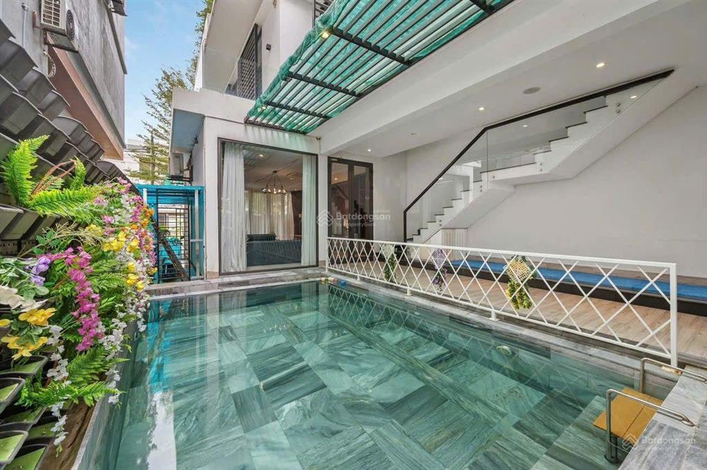 Cho thuê villa view sông đường nguyễn đình thi, hoà xuân, đà nẵng.  my 0935 872 *** xem nhà.