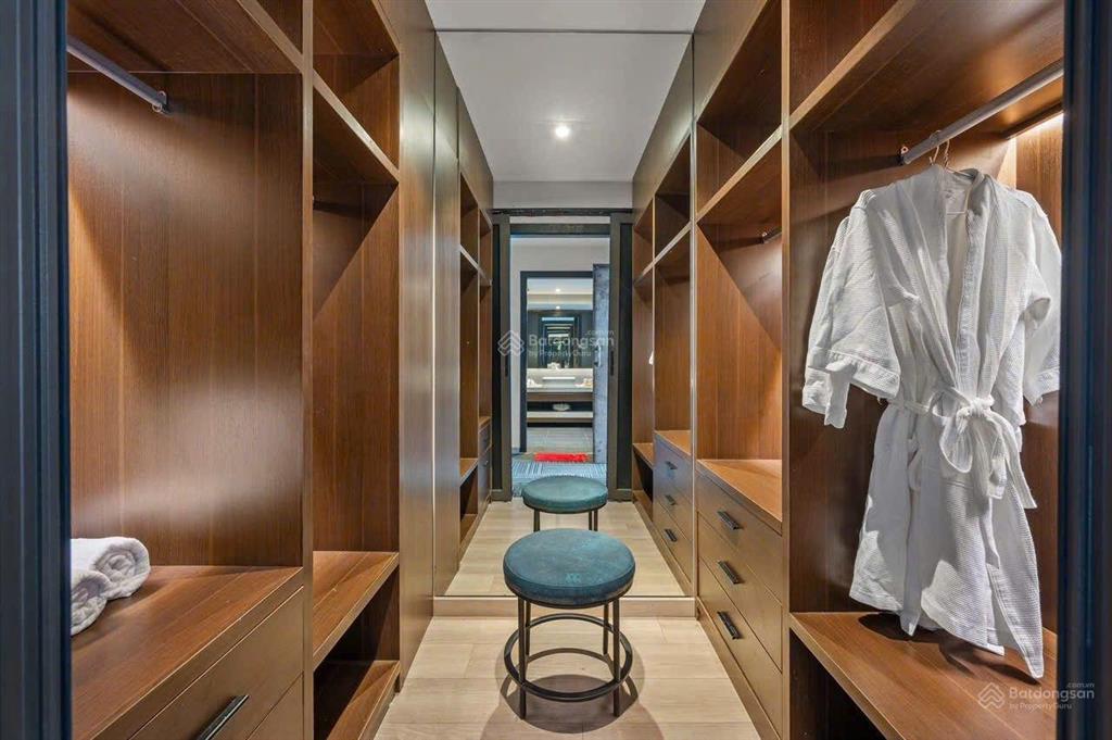 Cho thuê villa view sông đường nguyễn đình thi, hoà xuân, đà nẵng.  my 0935 872 *** xem nhà.