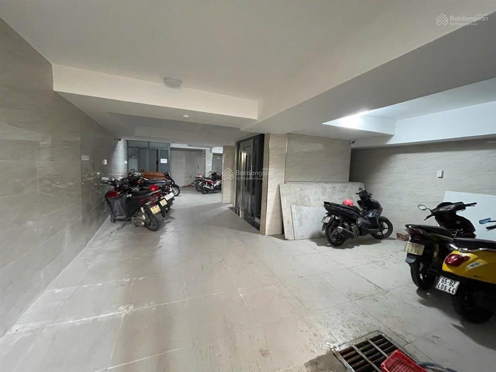 Hot! toà nhà mt hoàng hoa thám (ngang 8m x 25m hầm 5 tầng) hđ thuê 130tr/th, giá bán 36 tỷ