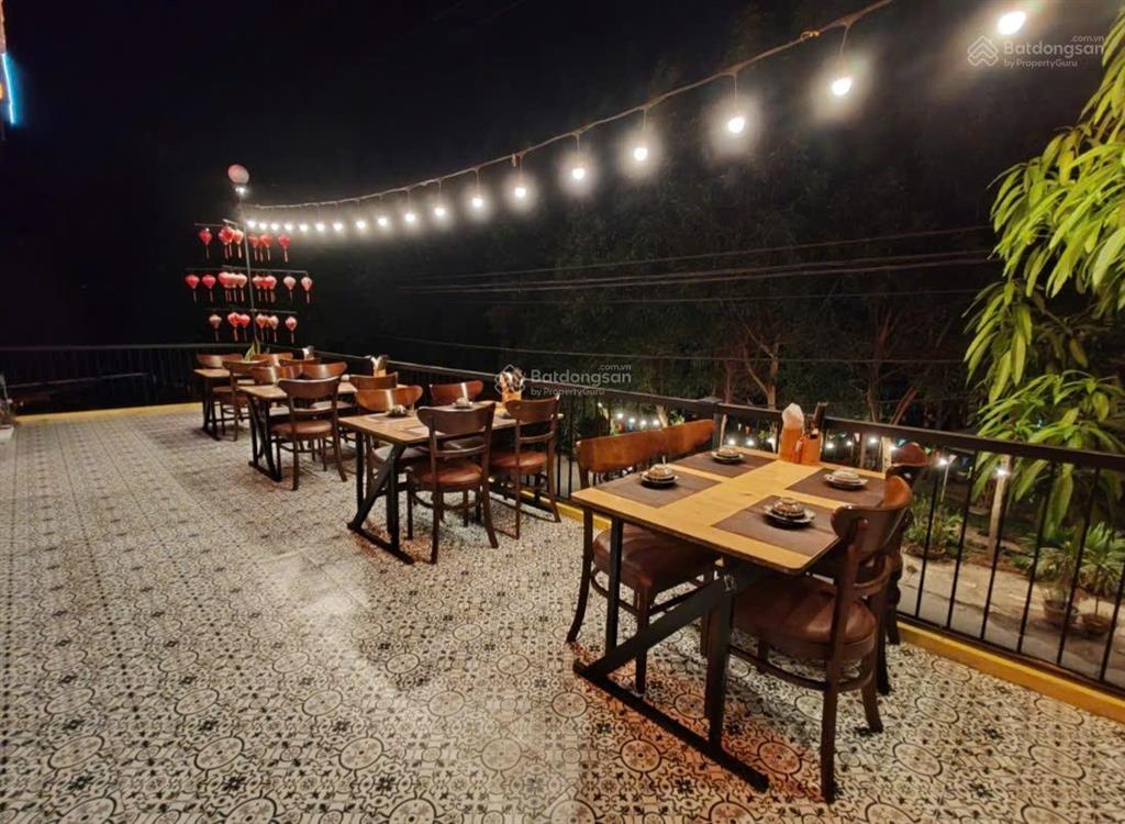 Cho thuê hoặc sang nhượng nhà hàng view sông cạnh ngay phố cổ hội an