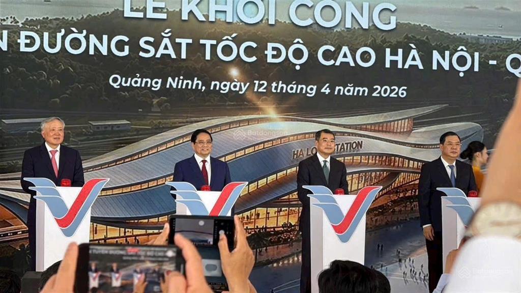 Cần bán căn 3pn cận kề trung tâm triển lãm, vin cổ loa, ga mêtro hà nộihạ long, cầu tứ liên