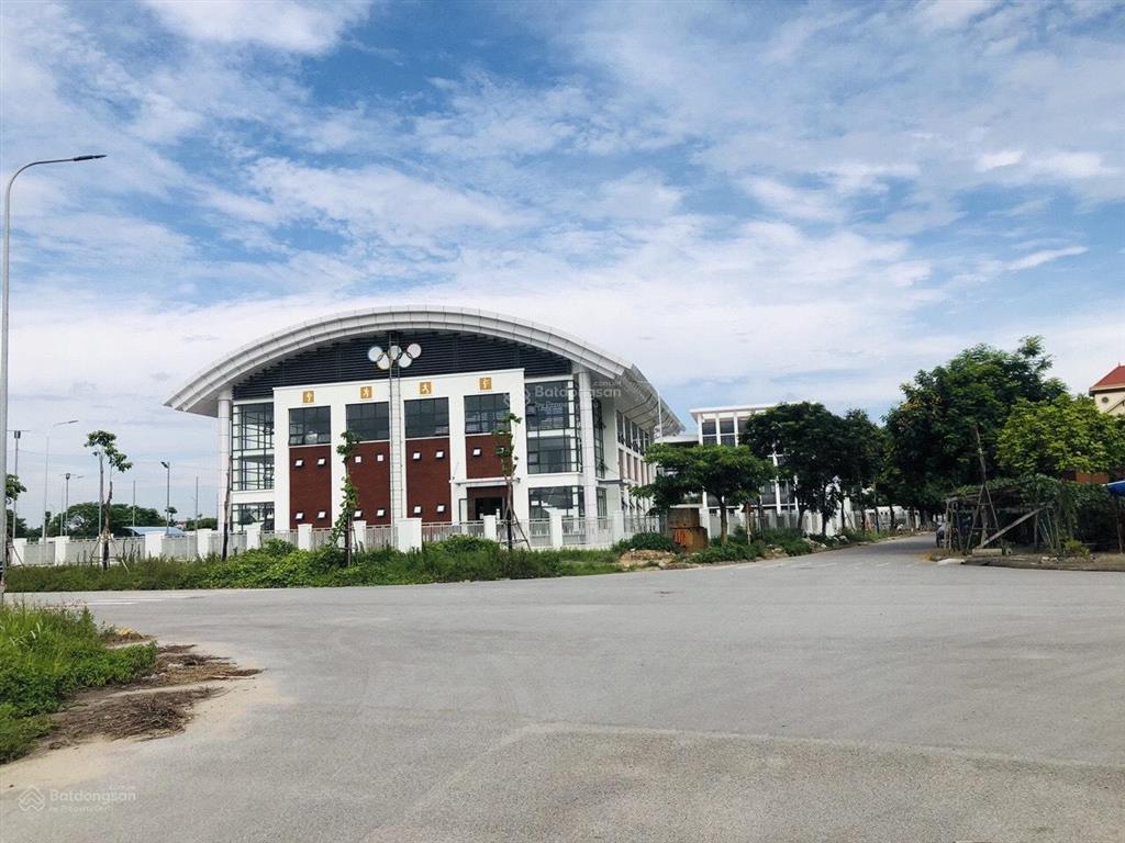 Cần bán nhanh shophouse 3 tầng sổ hồng lâu dài, đã hoàn thiện đang cho thuê có dòng tiền ngay