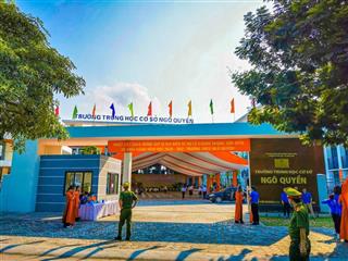 Cần bán gấp căn hộ 2pn full nội thất view vin cổ loa, view hồ điều hòa, trung tâm triển lãm