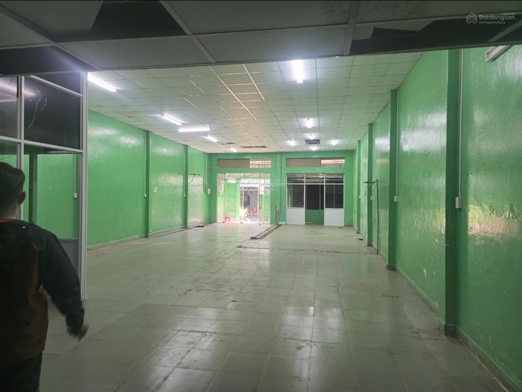 Kho, xưởng 8x17m y hình giá 12tr/t, đường kênh 19/5
