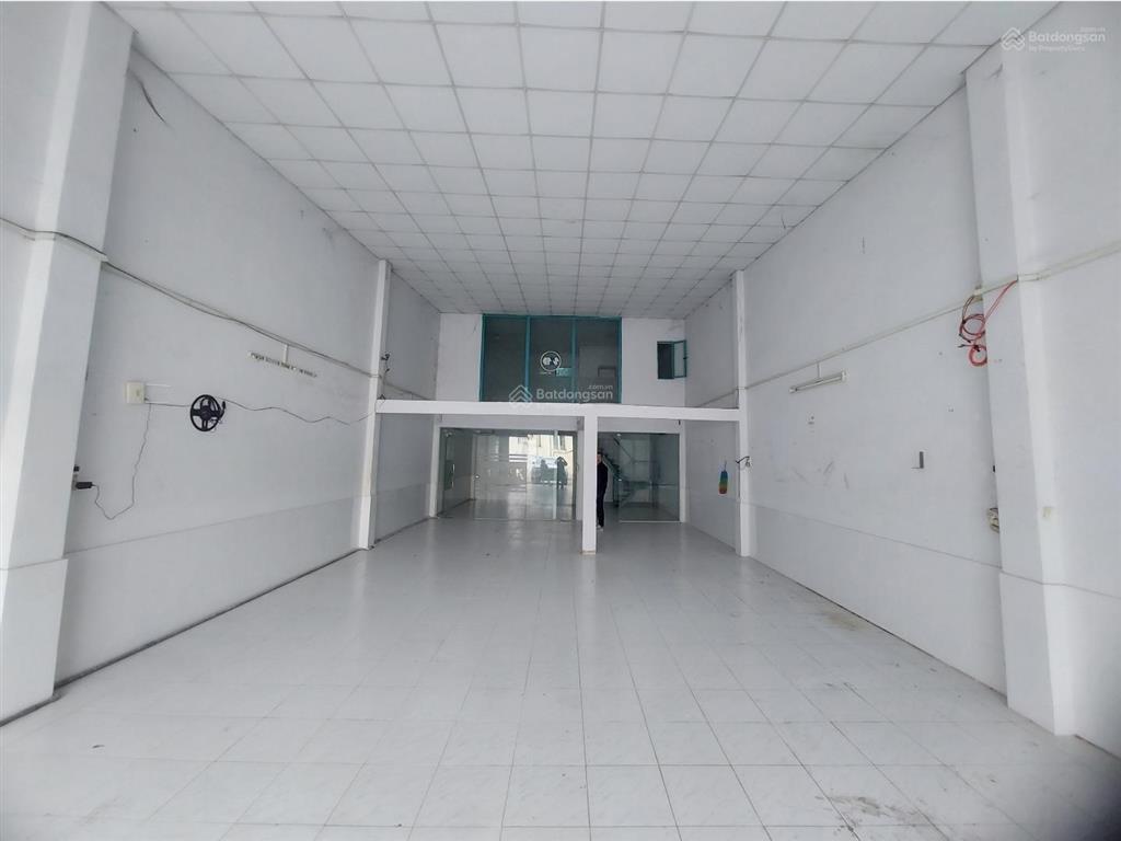 Cho thuê kho, xưởng 7x22m + gác lửng làm văn phòng, ngay eon tân phú