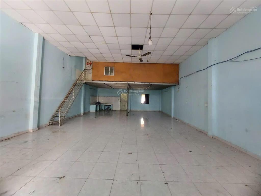 Cho thuê kho, xưởng 8x17m giá 12tr/th, ngay eon tân phú