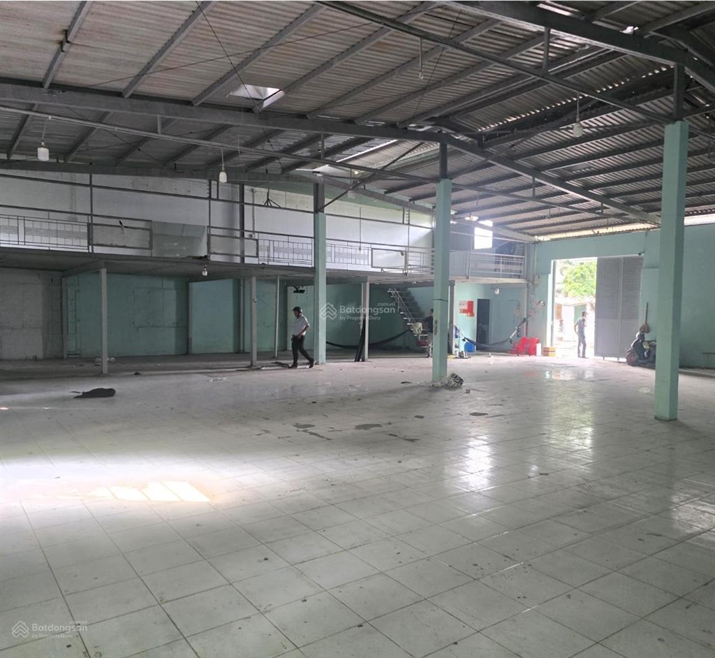 Cho thuê kho, xưởng 500m2, giá 35tr/th, đường xe công 40f ngay phan văn hớn