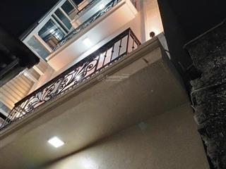 Bán nhà gần trường thpt vạn xuân  hoài đức, cách mặt phố 10m, đầy đủ tiện ích,  chính chủ