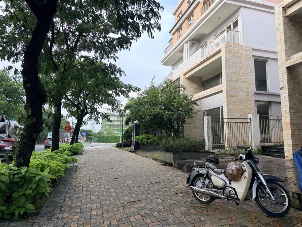 Bán biệt thự dragon parc 2 mặt tiền nguyễn hữu thọ  căn số đẹp 07, cho thuê 38 triệu/tháng