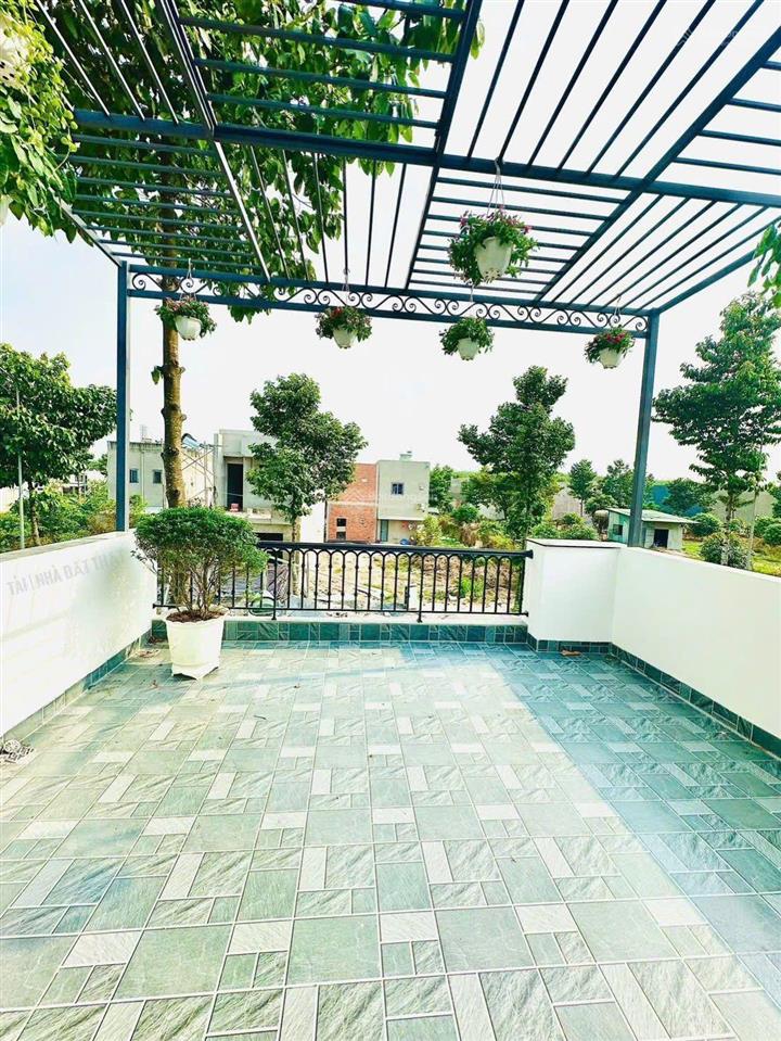 Bán nhà mới hoàn thiện hội nghĩa, thành phố tân uyên, bình dương 100m2 sân xe hơi 3 phòng ngủ