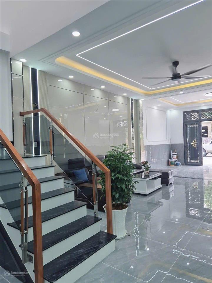 Bán nhà mới hoàn thiện hội nghĩa, thành phố tân uyên, bình dương 100m2 sân xe hơi 3 phòng ngủ