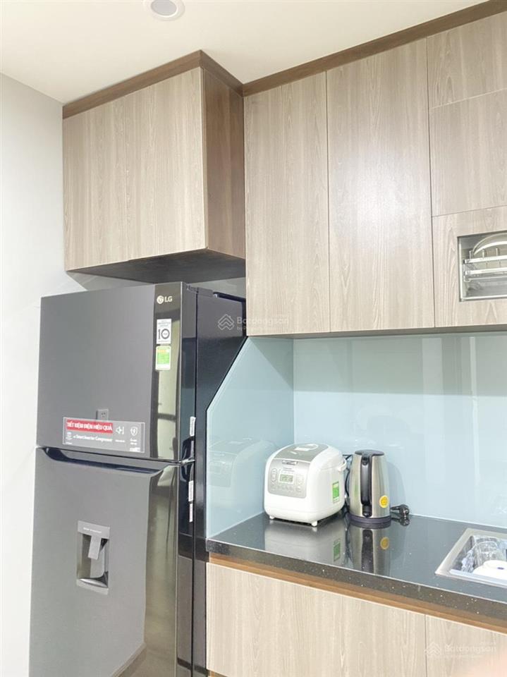 Bán căn 2pn hướng đông bắc giá 5 tỷ,  091383888