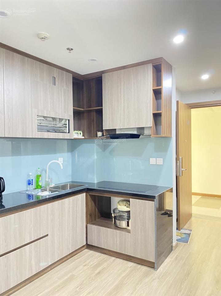 Bán căn 2pn hướng đông bắc giá 5 tỷ,  091383888