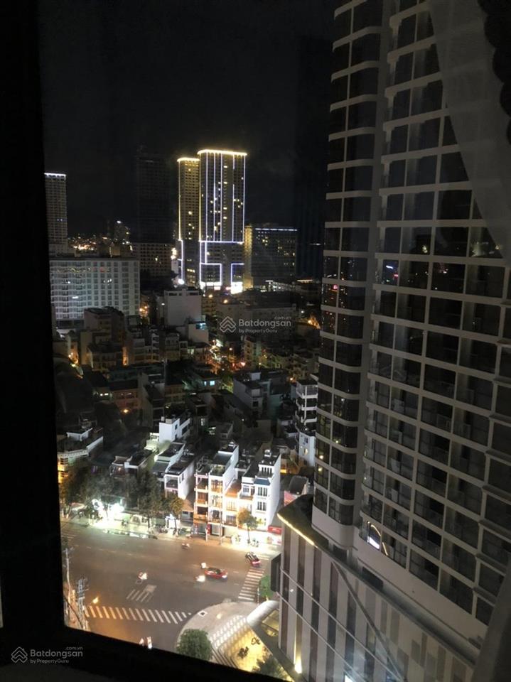 Bán căn 2pn hướng đông bắc giá 5 tỷ,  091383888