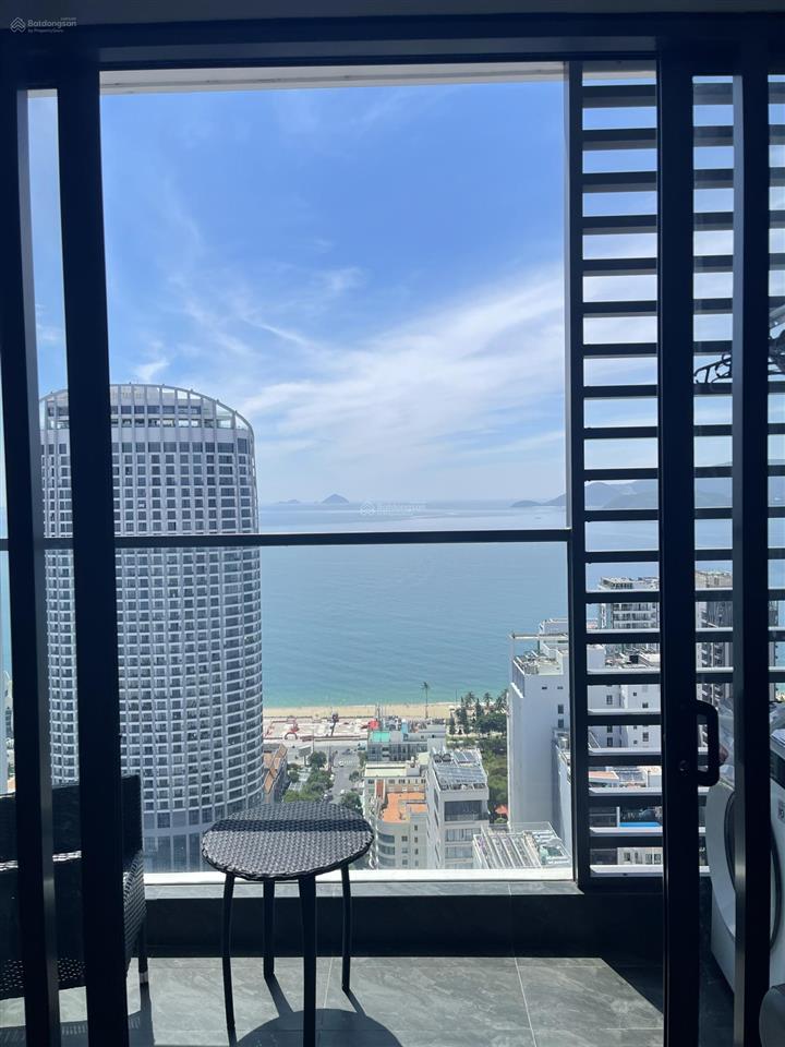 Bán căn 07 view trực diện biển giá 5.950 tỷ , đang cho thuê 16tr/tháng  0901 383 ***