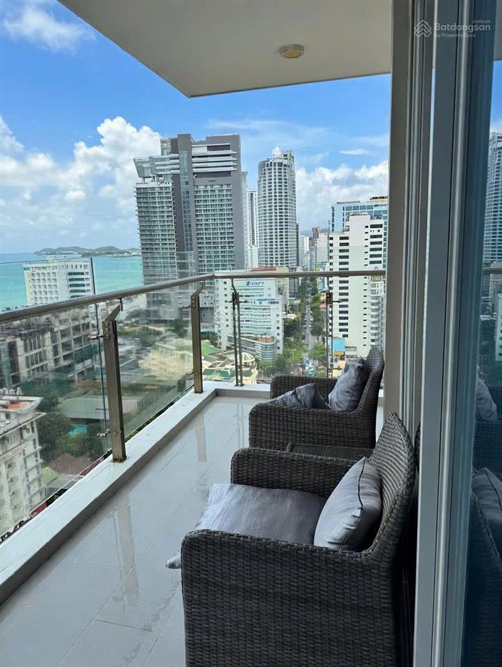 Bán căn góc đẹp nhất toà 2 ban công view trực diện biển đông nam giá 4.150 tỷ