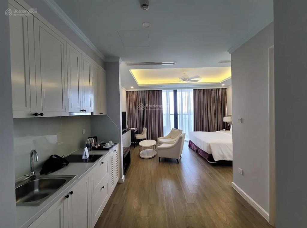 Bán căn view phố giá 1,750 tỷ đang cho thuê 16,5 triệu/tháng  0901 383 ***
