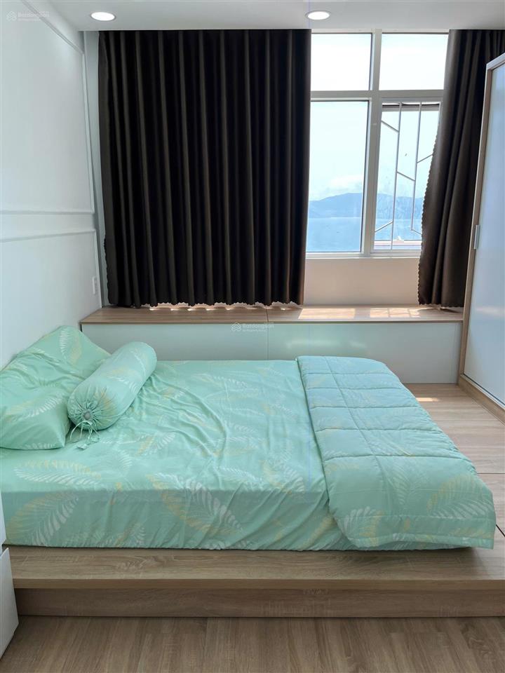 Bán căn view biển trực diện giá 3 tỷ, nhà đẹp 0901 383 ***