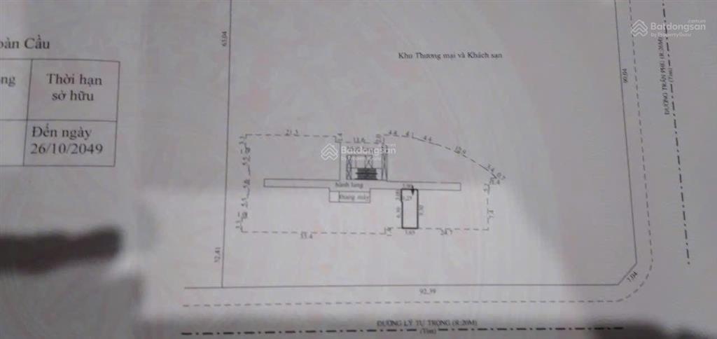 Bán căn hộ sổ đỏ view biển hướng đông nam tầng trung giá 2.2 tỷ  0901 383 ***