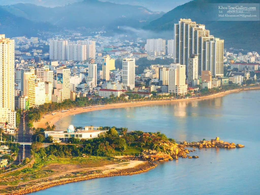 Bán căn 2pn view đông nam (hướng mát) giá 6,9 tỷ, căn hộ đang cho thuê 0901 383 ***