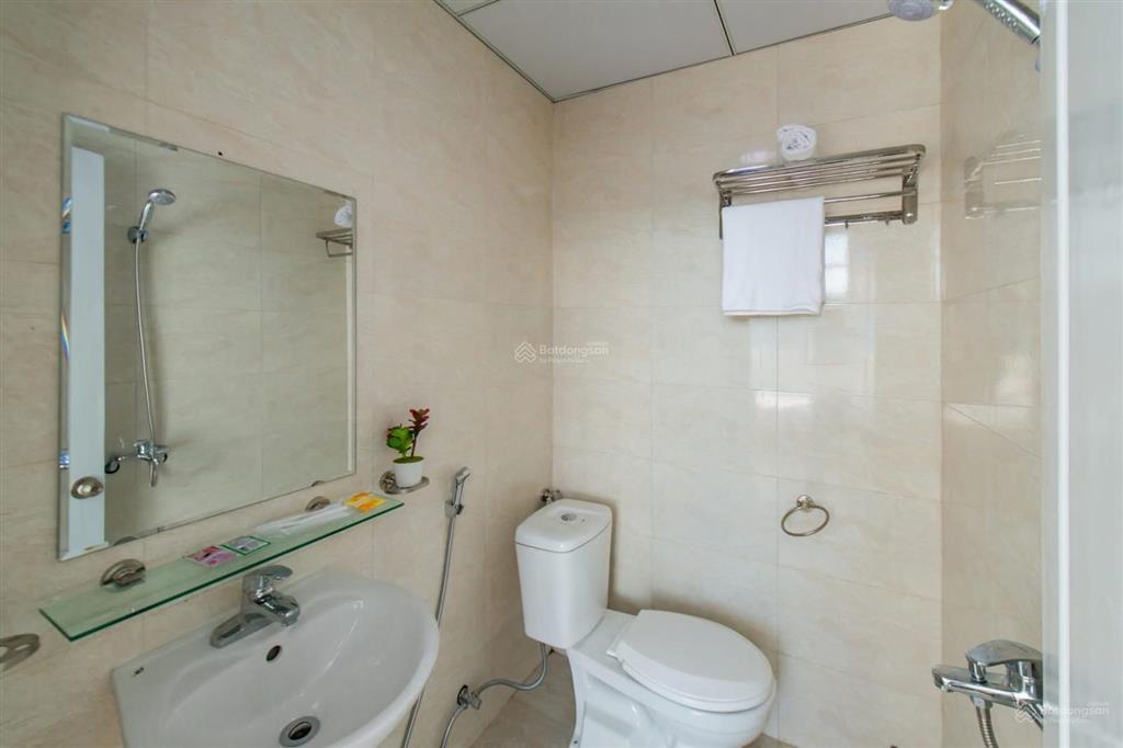 Bán căn view biển full nội thất giá 2,65 tỷ.
 xem nhà và tư vấn 0901 383 ***