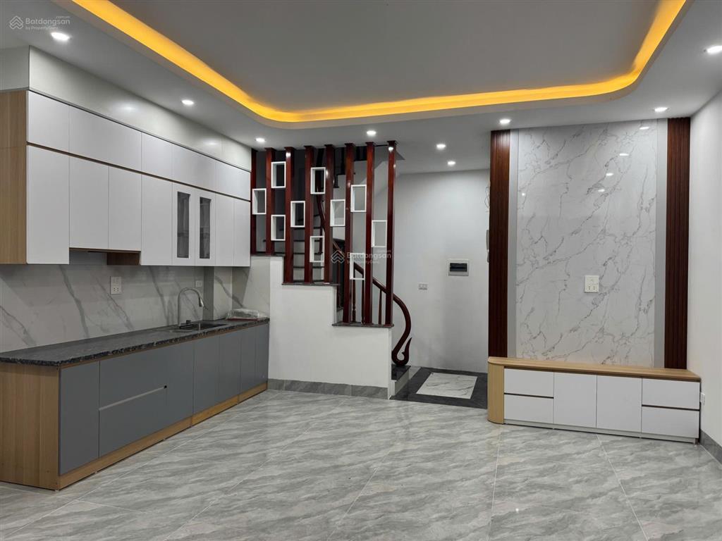 Giảm 500tr. chính chủ bán gấp nhà di trạch 35m2 x 5 tầng  thang máy, mặt tiền 5m, giá 6,66 tỷ