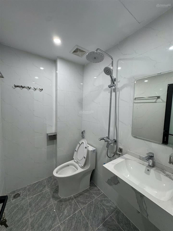 Giảm 500tr. chính chủ bán gấp nhà di trạch 35m2 x 5 tầng  thang máy, mặt tiền 5m, giá 6,66 tỷ