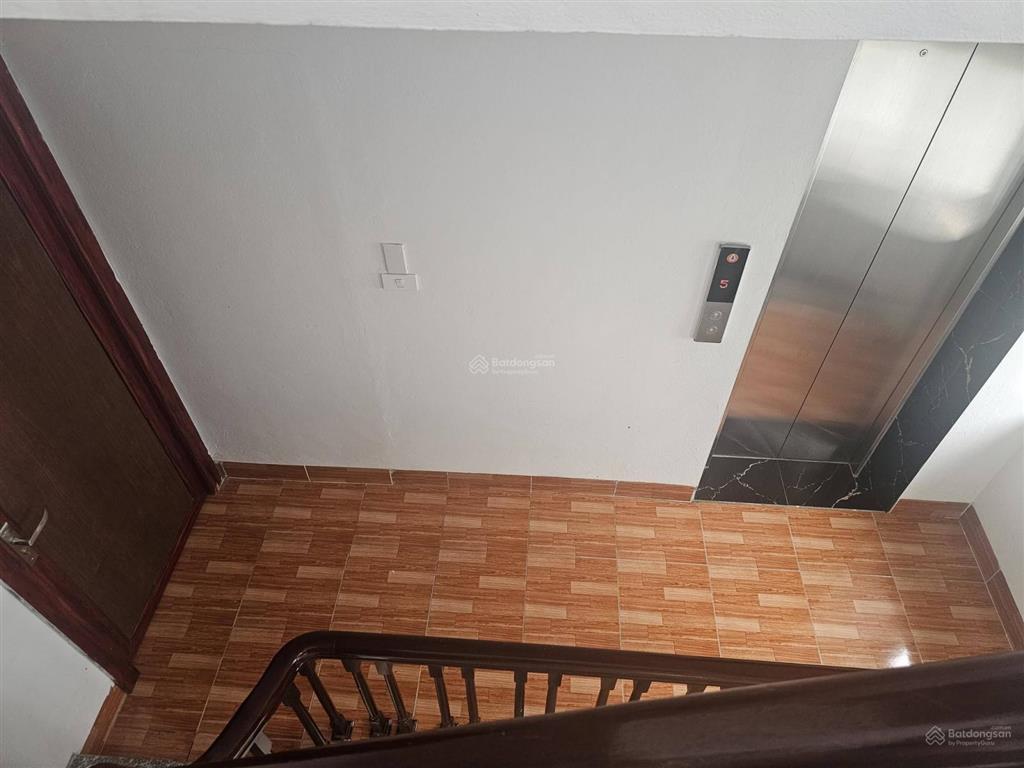 Trần cung  cầu giấy. 92m2 x 7 tầng  mặt tiền 4m  giá 14,5 tỷ đang cho thuê 45tr/th