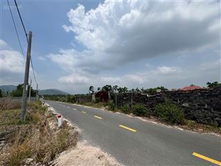 Bán gấp đất lô gốc tại xã châu pha, phú mỹ, 5,9 triệu / m2