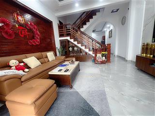 Chính chủ hạ giá 1 tỷ bán gấp nhà mặt đường số, ô tô 7 chỗ ngủ trong nhà