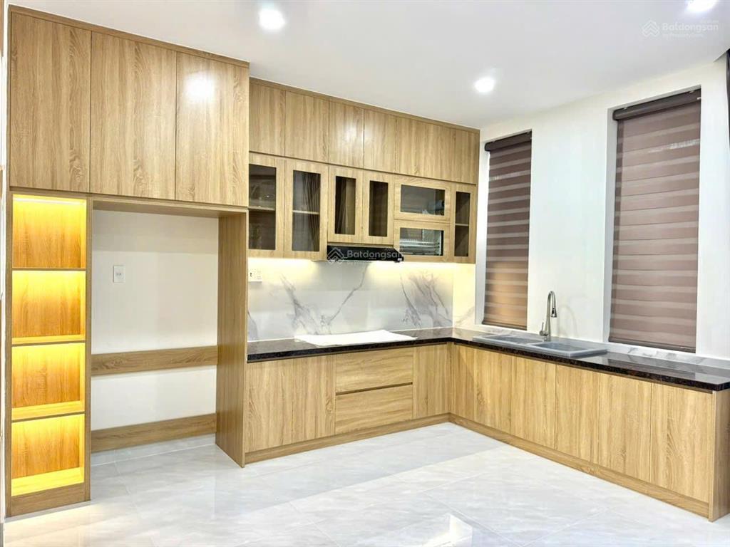 Cho thuê căn góc 3 mặt tiền ngay aeon tân an  long an