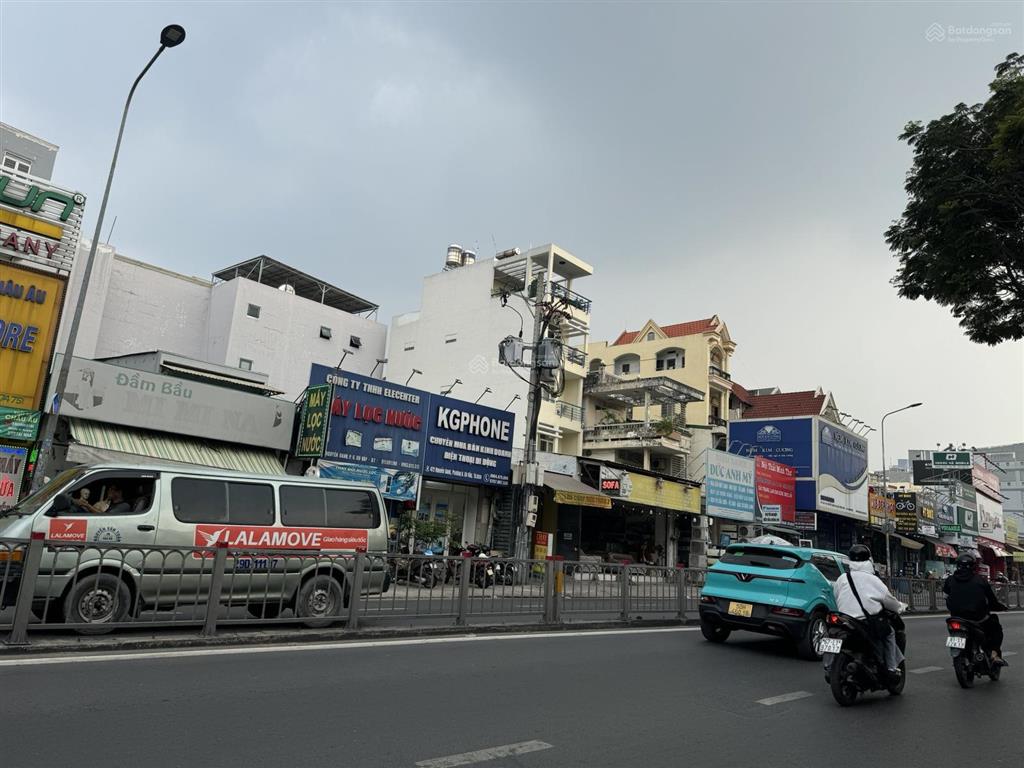 Mặt tiền nguyễn oanh chính chủ, dt 300m2, cpxd hầm + 7 tầng, đang cho thuê 75tr/tháng