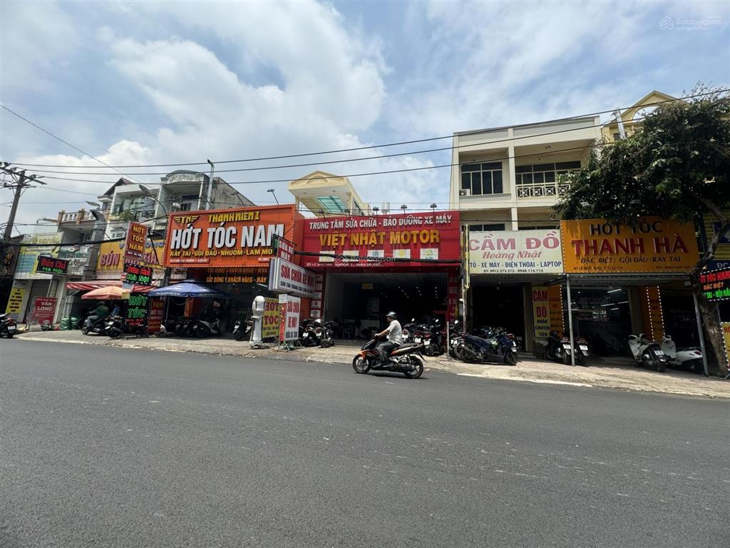 Hàng hiếm  giá tốt căn góc 2 mặt tiền lê đức thọ, dt 7x22m, 3 tầng, gần ngã 4 sầm uất