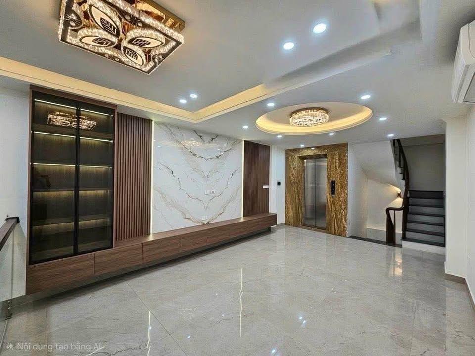 Bán nhà PLQĐ- HOÀNG VĂN THÁI - THANH XUÂN. cách phố 20m