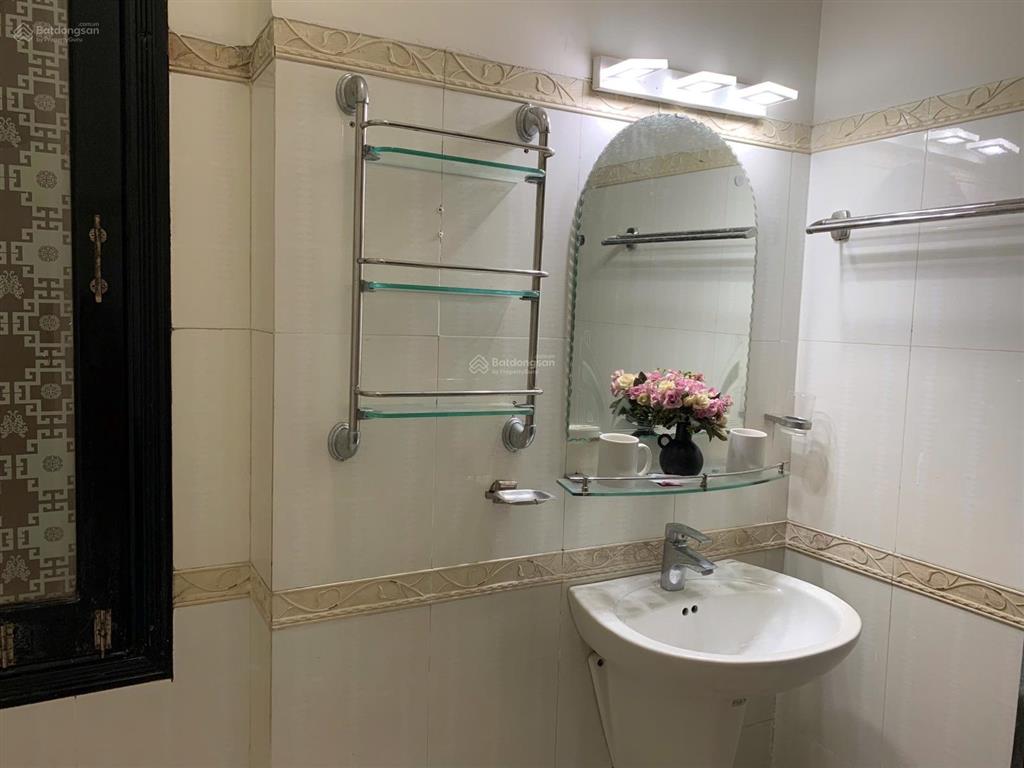 Cho thuê căn nhà 3 tầng góc 2 mặt tiền đường lương nhữ hộc, phường hòa cường, tp đà nẵng
