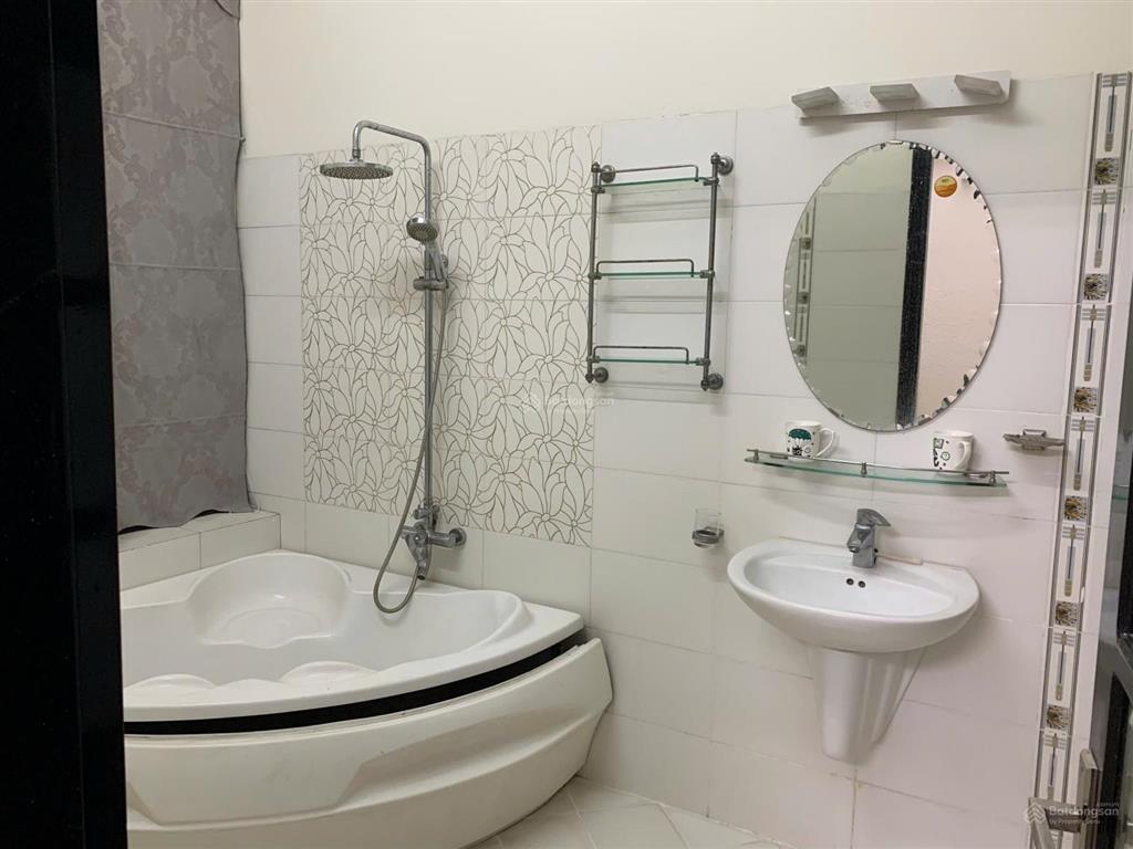 Cho thuê căn nhà 3 tầng góc 2 mặt tiền đường lương nhữ hộc, phường hòa cường, tp đà nẵng