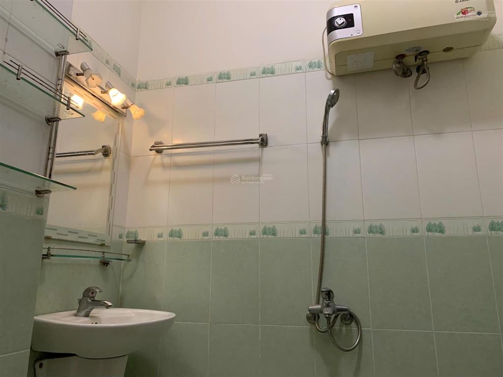 Cho thuê căn nhà 3 tầng góc 2 mặt tiền đường lương nhữ hộc, phường hòa cường, tp đà nẵng