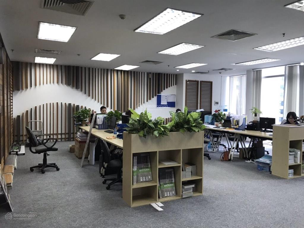Chính chủ cần cho thuê vpkd 350m2 cắt nhỏ được tại phố trung hòa