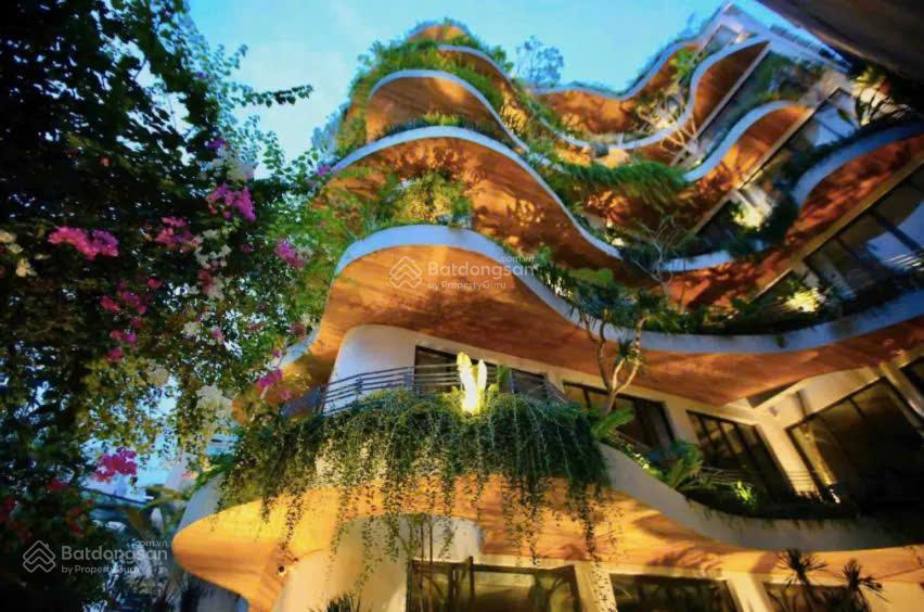 Giảm sốc 5 tỷ! bán khuôn đất phan đăng lưu,pn(13x24m ctxd hầm,5 tầng, st) hđt 70tr/th  40 tỷ tl