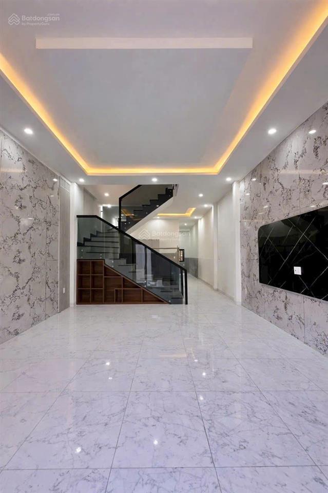 Nhà bán ngay đ.đồng khởi cách cây xăng 26 chỉ 5 phút  chỉ 650tr nhận nhà ở ngay