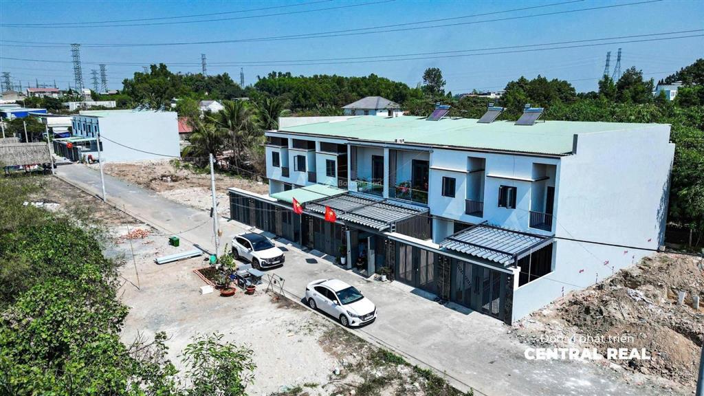 Bán nhà 1 trệt 1 lầu biên hòa  phường phước tân tt 750tr nhận nhà