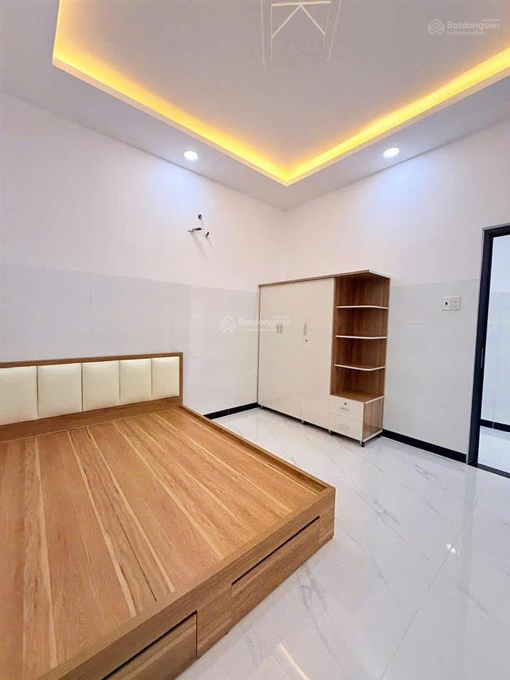 Nhà cấp 4 mới xây ngay gần đường đồng khởi sổ riêng thổ cư