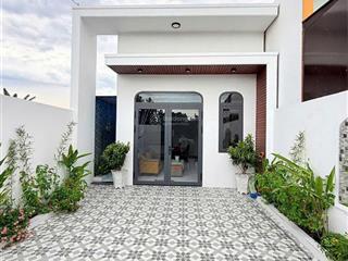 Nhà cấp 4 mới xây ngay gần đường đồng khởi sổ riêng thổ cư