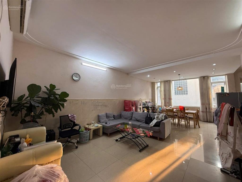 Tòa căn hộ cực đẹp phố âu cơ, tây hồ. diện tích 130m2, 7 tầng thang máy, cách phố 30m, dt 100tr/th