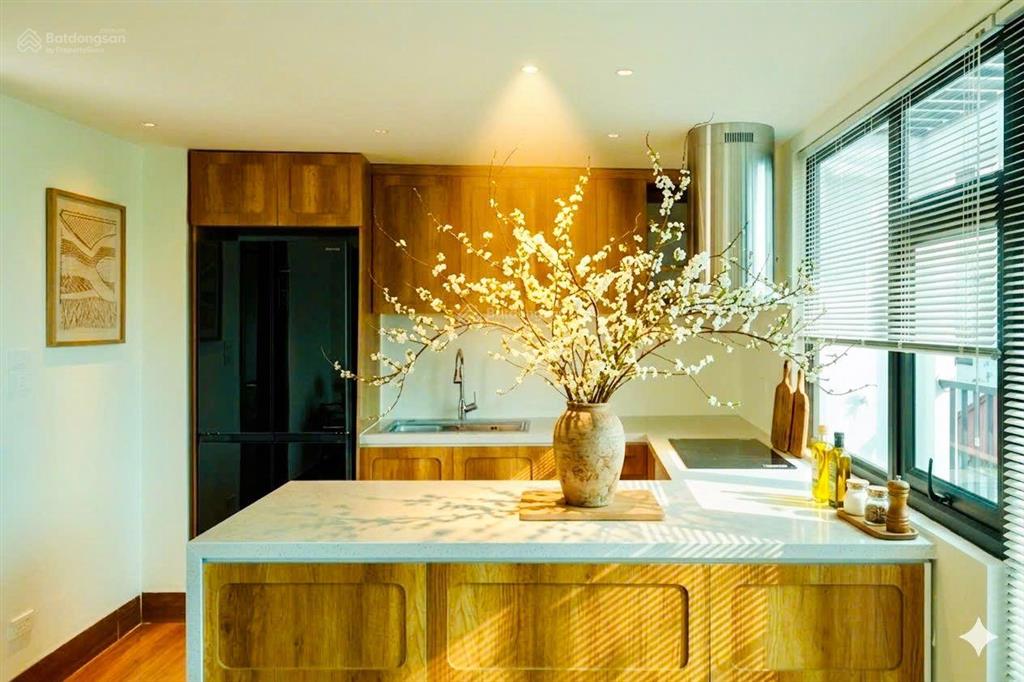 Nhà mới nguyễn trãi, thanh xuân. dt 34m2x6t, thang máy, chỉ 10m ra phố, thiết kế tinh tế japandi