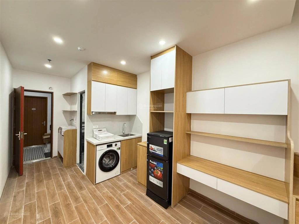 Hoa hậu dòng tiền phố chùa láng, đống đa. diện tích 102m2, 10 tầng, mt 6m, 35 phòng, oto tránh.