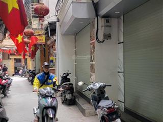 Duy nhất một căn phố đê la thành, đống đạ. dt40m2x5t thang máy, cách oto đậu 15m, ngõ rộng thoáng.