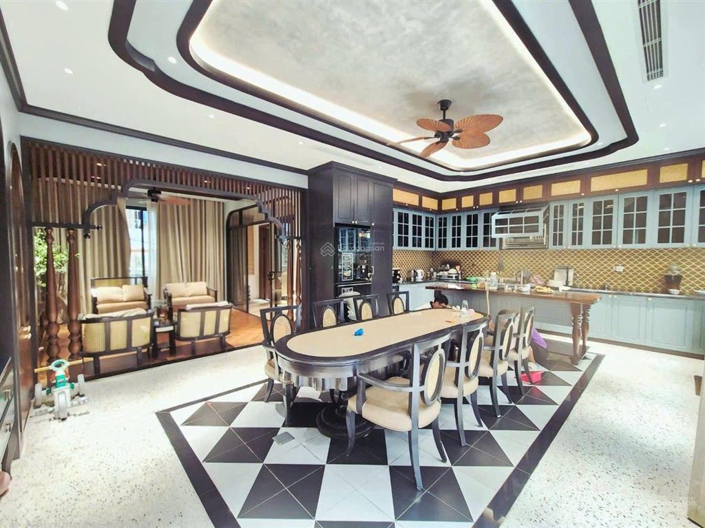 Nhà cực đẹp phố tô vĩnh diện, thanh xuân. dt81m2x7t, thang máy, oto tránh vỉa hè rộng, kd đỉnh