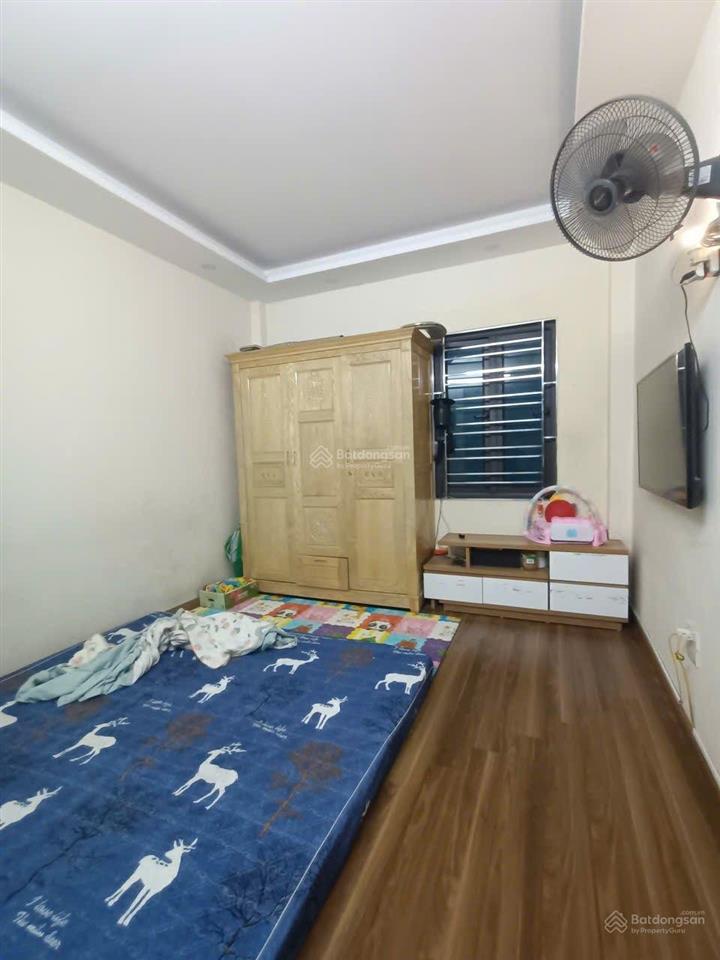 Bán gấp căn nhà dân xây cực đẹp phố bát khối, long biên. dt 42m2x5t, chỉ 30m ra phố, chỉ 6,6 tỷ